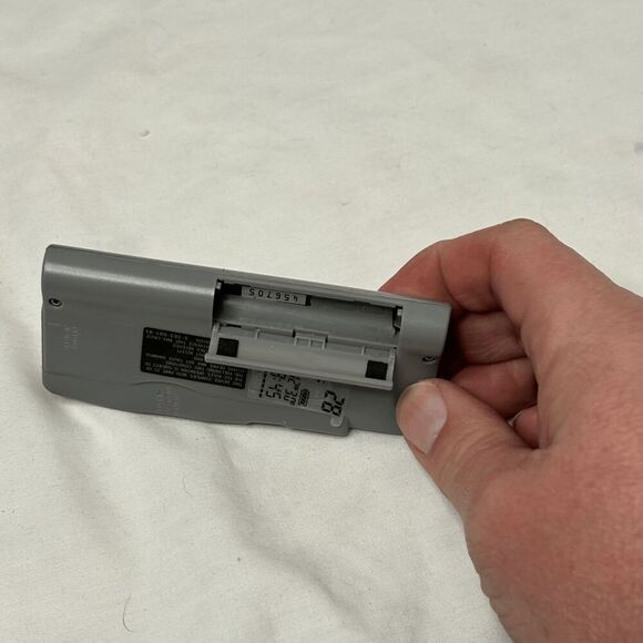 Sony ICD-B7 (2.5 Hours) Handheld Digital Voice Recorder Tested & Working - Picture 3 of 3